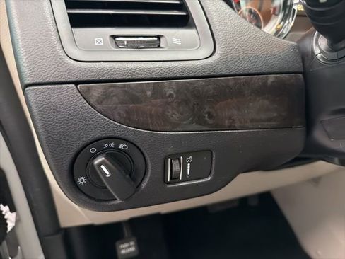 Used 2015 Dodge Grand Caravan SXT image 16