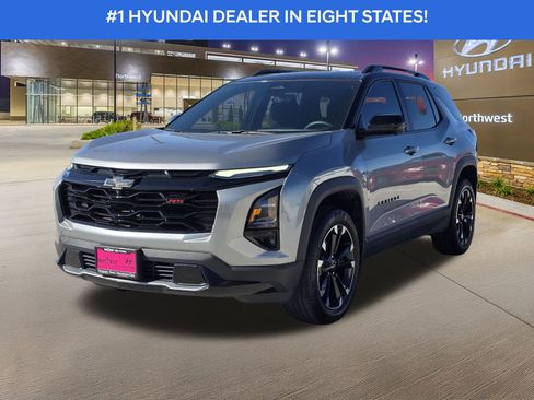 Used 2025 Chevrolet Equinox RS w/ Safety and Technology Package image 2