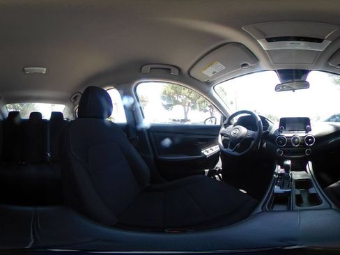 Used 2025 Nissan Sentra S FWD image 38