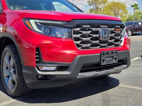 Used 2025 Honda Ridgeline TrailSport image 8