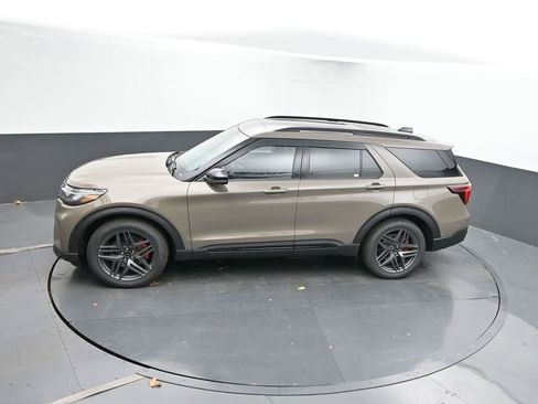 New 2026 Ford Explorer ST w/ Sun And Sound Package image 39