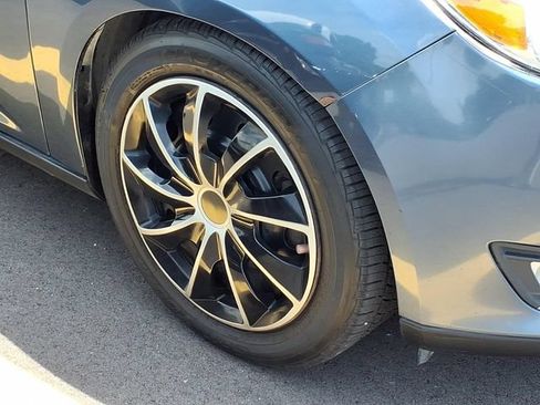 Used 2018 Ford Focus Titanium FWD image 24