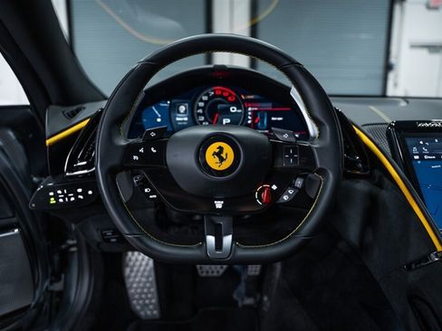 Used 2021 Ferrari Roma RWD image 19