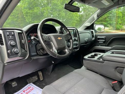 Used 2019 Chevrolet Silverado 1500 LT AWD/4WD image 11