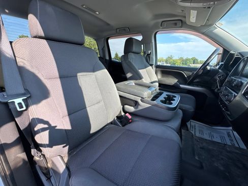 Used 2018 Chevrolet Silverado 1500 LT w/ All Star Edition AWD/4WD image 32
