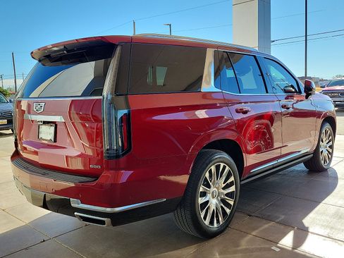 Used 2025 Cadillac Escalade Premium Luxury Platinum image 3