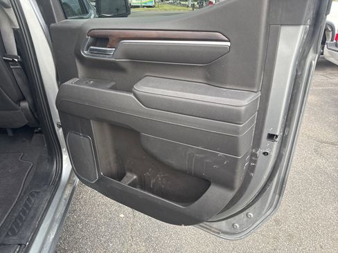 Used 2025 GMC Sierra 1500 SLT AWD/4WD image 27