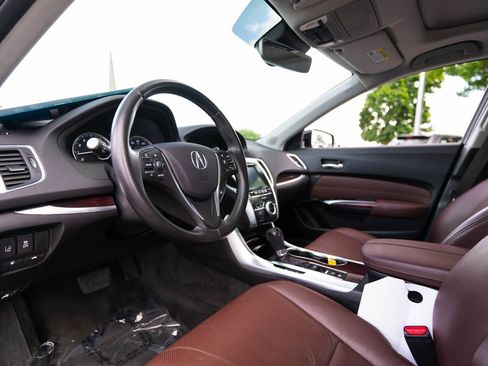 Used 2015 Acura TLX w/ Technology Package FWD image 6