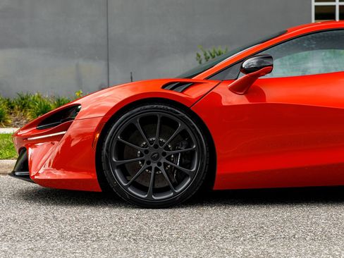 New 2026 McLaren Artura RWD image 25