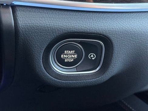 New 2026 Mercedes-Benz GLS 450 4MATIC image 23