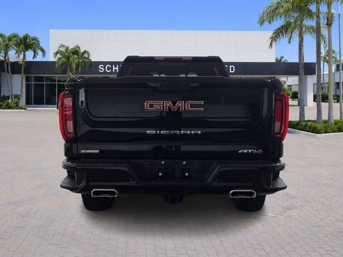Certified 2023 GMC Sierra 1500 AT4 w/ AT4 Preferred Package AWD/4WD image 5