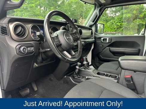 Used 2021 Jeep Wrangler Unlimited Sport AWD/4WD image 9