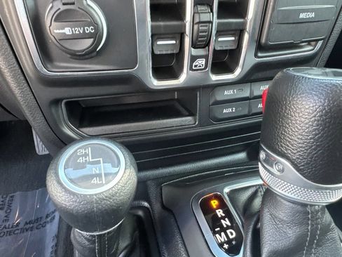 Used 2023 Jeep Wrangler Unlimited Sport AWD/4WD image 59