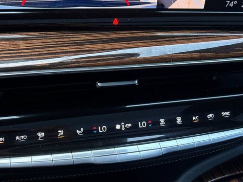Used 2021 Cadillac Escalade Premium Luxury w/ Driver Assist Tech Package AWD/4WD image 32