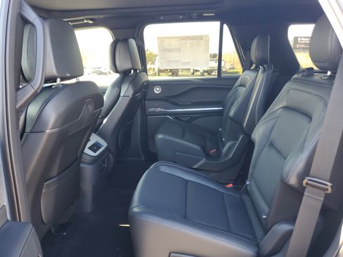 New 2025 Lincoln Navigator Reserve w/ Jet Appearance Package image 27
