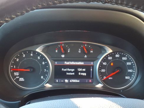 Used 2019 GMC Terrain Denali w/ Advanced Safety Package image 18