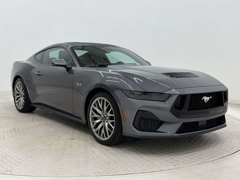 Used 2026 Ford Mustang GT Premium RWD image 7