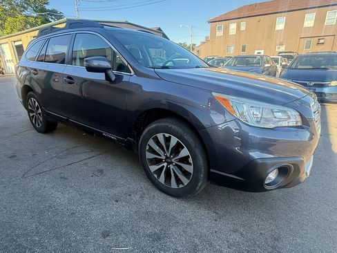 Used 2016 Subaru Outback 2.5i Limited AWD/4WD image 2