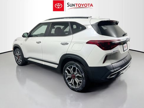 Used 2022 Kia Seltos SX w/ Sunroof Package image 6