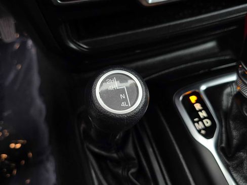 Used 2023 Jeep Wrangler Sport S image 36