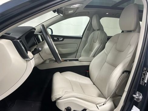 Used 2022 Volvo XC60 T8 Inscription w/ Advanced Package AWD/4WD image 6