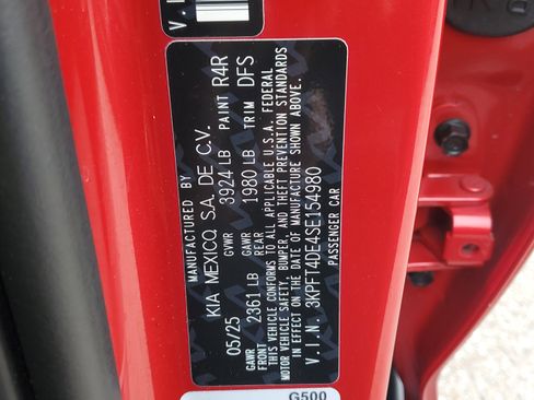 Used 2025 Kia K4 LXS image 32