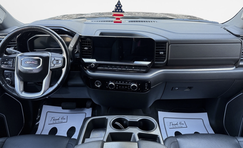 Used 2022 GMC Sierra 1500 SLT AWD/4WD image 17