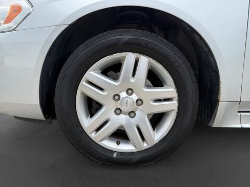 Used 2012 Chevrolet Impala LT w/ LT Sunroof Package FWD image 14