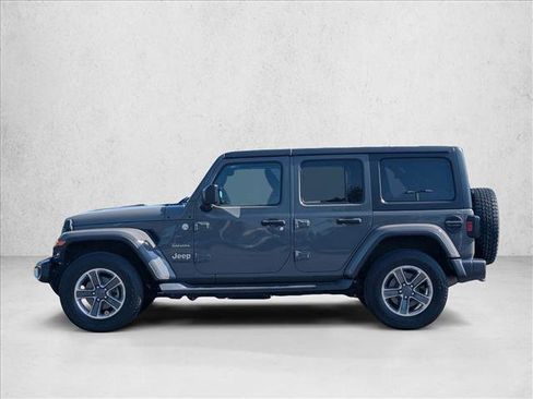 Used 2019 Jeep Wrangler Unlimited Sahara AWD/4WD image 9