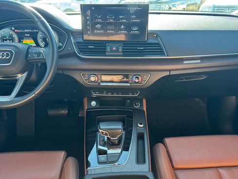 Used 2021 Audi Q5 e Prestige w/ Prestige Package image 10