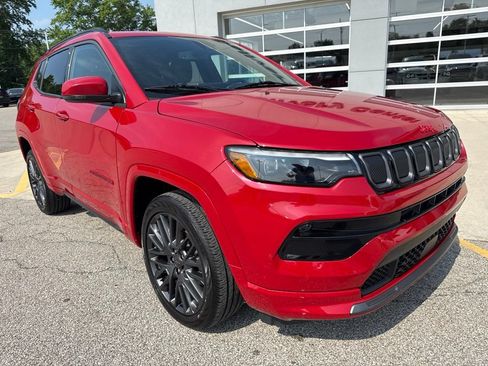 Used 2022 Jeep Compass Limited w/ (RED) Package AWD/4WD image 15