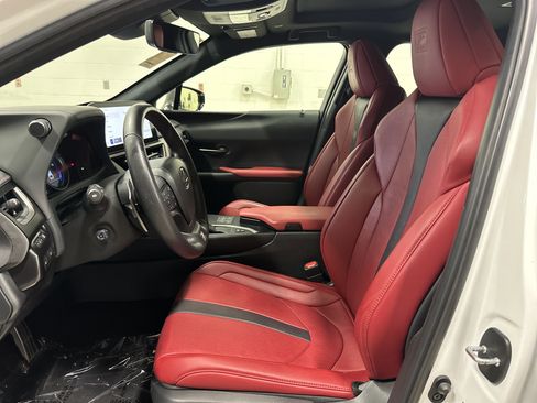 Used 2024 Lexus UX 250h F Sport AWD/4WD image 16