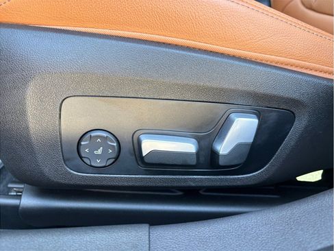 Used 2023 BMW 330i Sedan w/ Premium Package RWD image 22