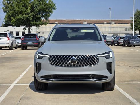 Certified 2025 Volvo XC90 B5 Core w/ Climate Package image 6