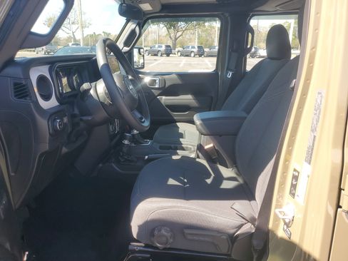 Used 2025 Jeep Gladiator Sport image 20