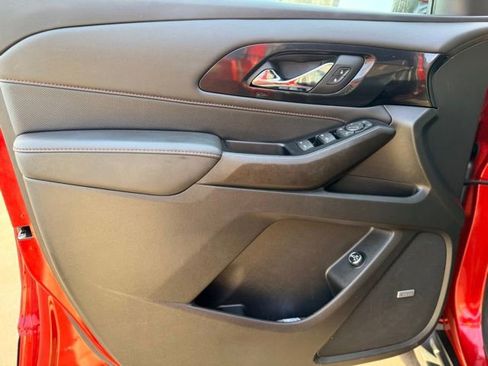 Certified 2023 Chevrolet Traverse RS image 20