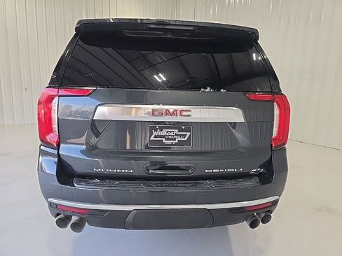 Used 2021 GMC Yukon Denali w/ Denali Premium Package image 7
