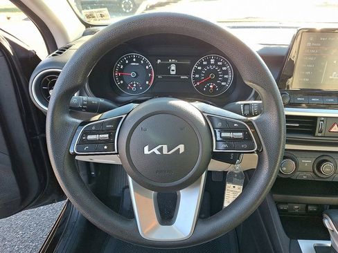 Used 2023 Kia Forte LXS image 19