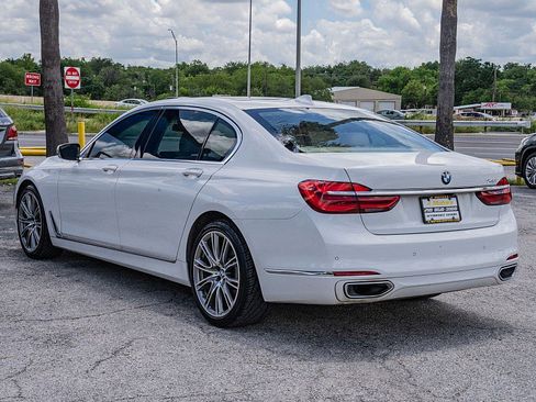 Used 2019 BMW 740i RWD image 7