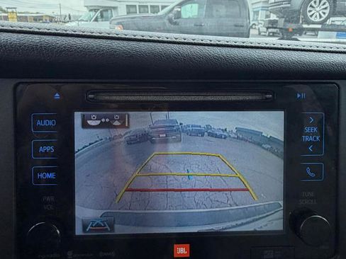 Used 2017 Toyota Sienna Limited FWD image 13