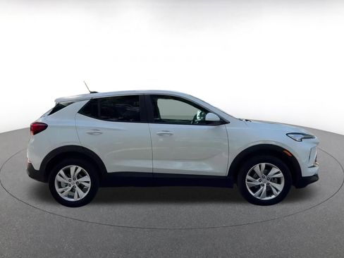 Used 2025 Buick Encore GX Preferred image 16