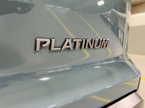 New 2026 Nissan Pathfinder Platinum FWD image 22