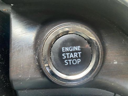 Used 2018 Toyota Avalon XLE w/ All Weather Liner Package image 16