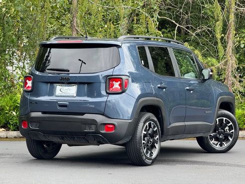 Used 2023 Jeep Renegade Latitude AWD/4WD image 32