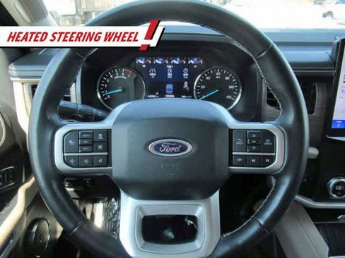 Used 2024 Ford Expedition Limited image 15