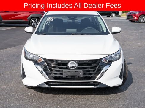 Used 2025 Nissan Sentra SV FWD image 2