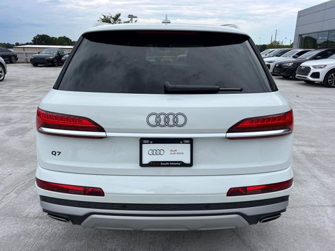 Certified 2025 Audi Q7 3.0T Premium w/ Convenience Package AWD/4WD image 6