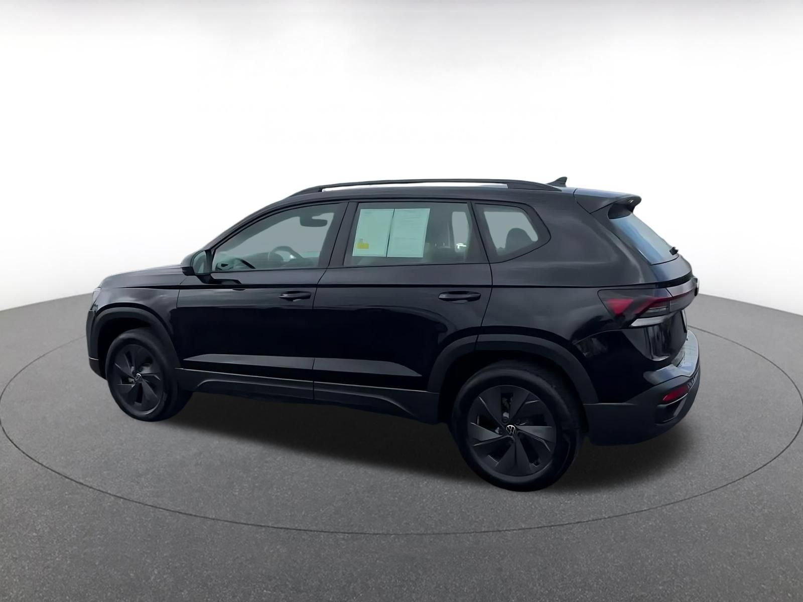 Used 2026 Volkswagen Taos S FWD image 9