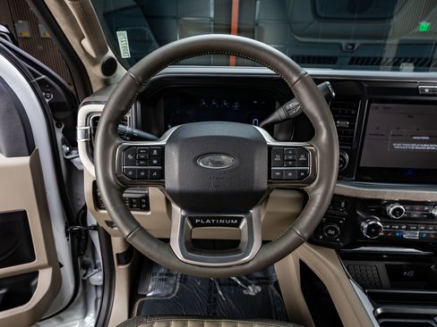 Used 2026 Ford F250 Platinum w/ Platinum Plus Package AWD/4WD image 19