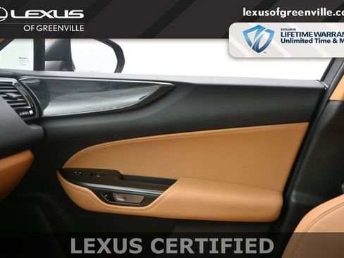 Certified 2025 Lexus NX 250 FWD w/ Accessory Package (Z1) image 18